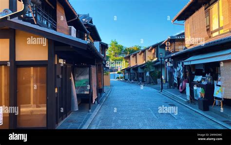 Exploring Japan by Rail: A Journey Through Culture and History – An Ode to Tranquility and Timeless Beauty